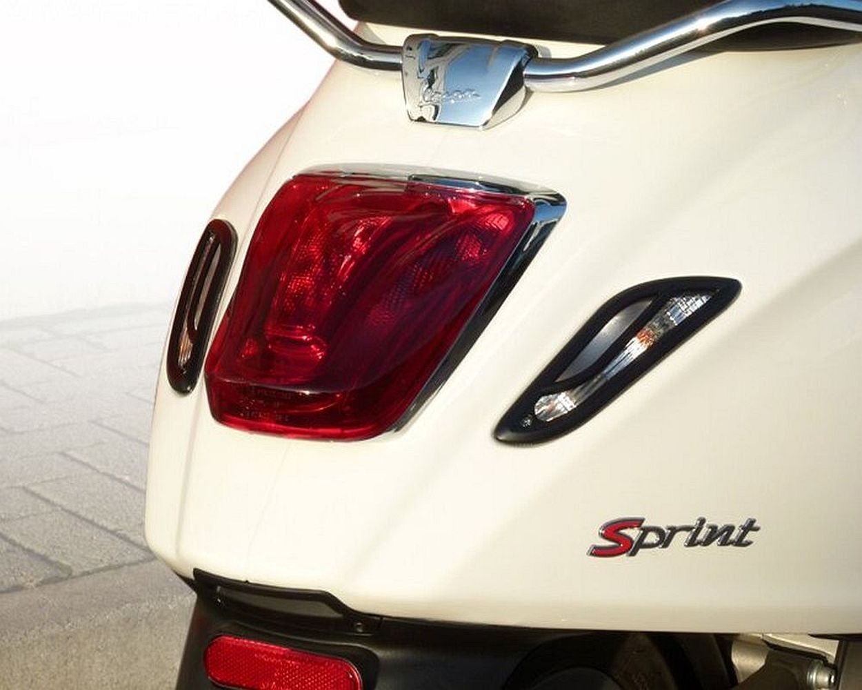 Blinkergitter hinten schwarz MOTO NOSTRA